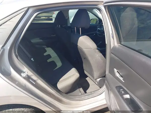 KMHLL4AG6PU575998 2023 HYUNDAI ELANTRA - Image 8