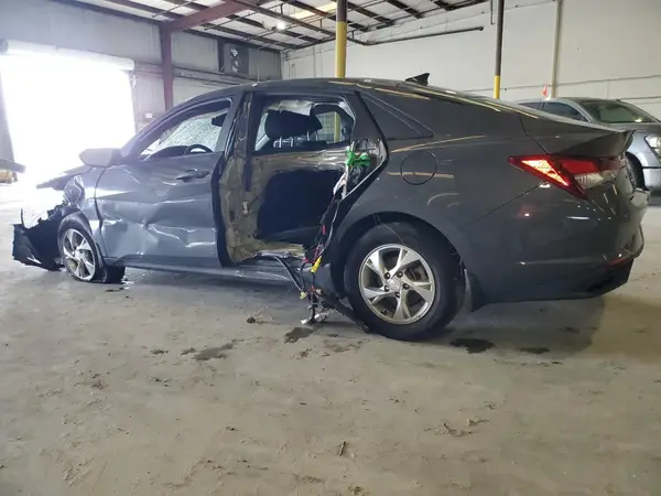 KMHLL4AG6PU600205 2023 HYUNDAI ELANTRA - Image 2
