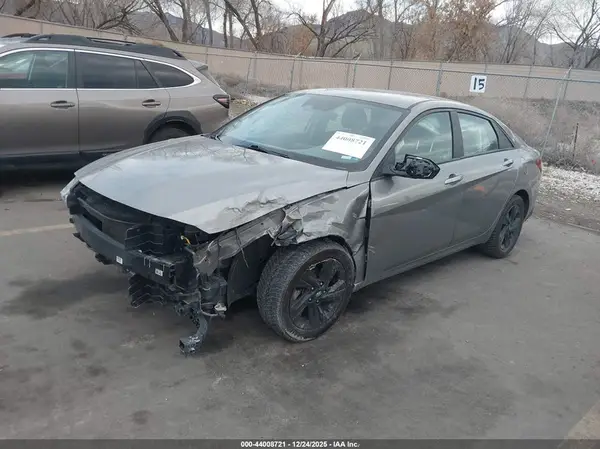 KMHLL4AG7MU142363 2021 HYUNDAI ELANTRA - Image 2