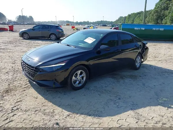 KMHLL4AG7NU218732 2022 HYUNDAI ELANTRA - Image 2