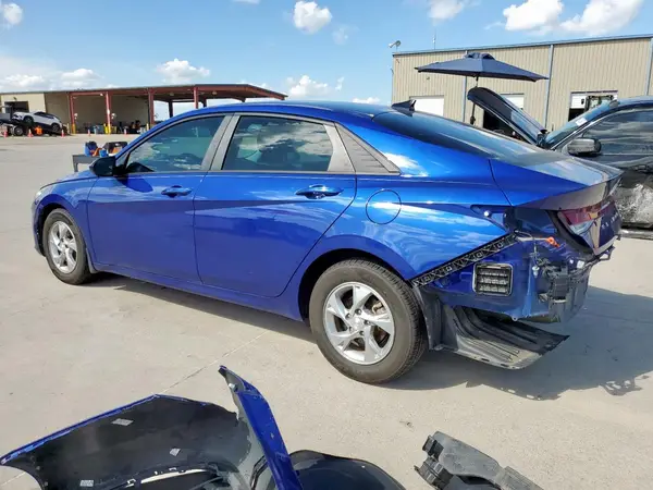 KMHLL4AG7NU262858 2022 HYUNDAI ELANTRA - Image 2