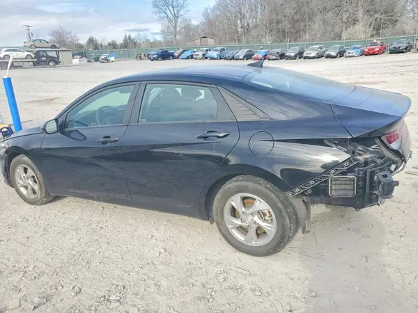 KMHLL4AG7PU533579 2023 HYUNDAI ELANTRA - Image 2
