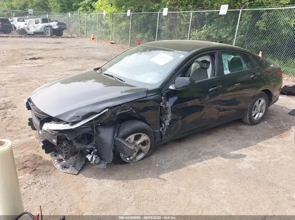 KMHLL4AG7PU555212 2023 HYUNDAI ELANTRA - Image 2
