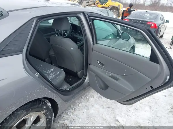 KMHLL4AG7PU570289 2023 HYUNDAI ELANTRA - Image 8