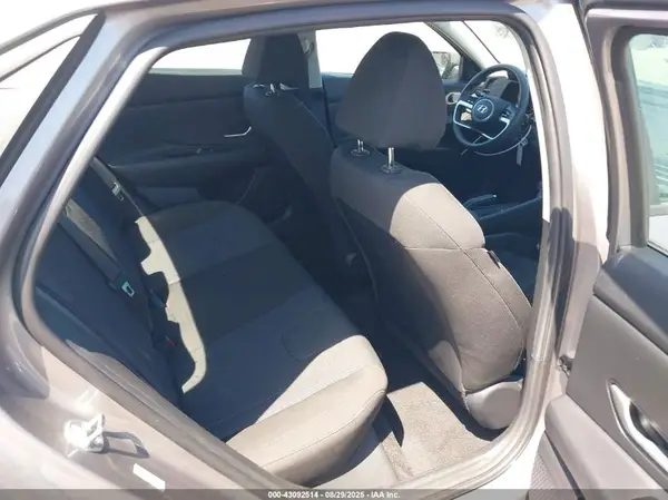 KMHLL4AG7PU571071 2023 HYUNDAI ELANTRA - Image 8