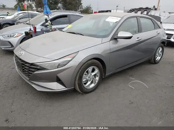 KMHLL4AG7PU633147 2023 HYUNDAI ELANTRA - Image 2