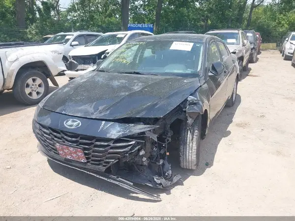 KMHLL4AG8NU264960 2022 HYUNDAI ELANTRA - Image 2