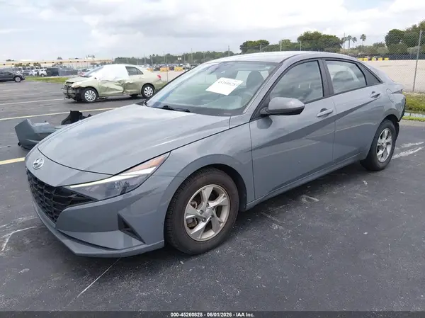 KMHLL4AG8NU350530 2022 HYUNDAI ELANTRA - Image 2