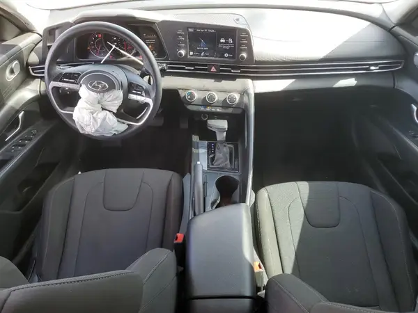 KMHLL4AG8NU350740 2022 HYUNDAI ELANTRA - Image 8