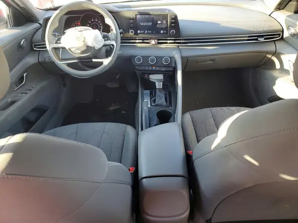 KMHLL4AG8NU364413 2022 HYUNDAI ELANTRA - Image 8