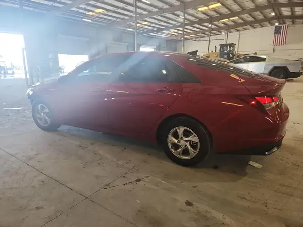 KMHLL4AG8PU431353 2023 HYUNDAI ELANTRA - Image 2