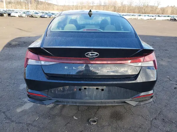 2023 HYUNDAI ELANTRA auction photo 6