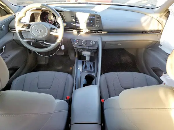 KMHLL4AG9NU225066 2022 HYUNDAI ELANTRA - Image 8