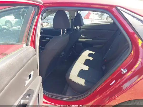 KMHLL4AG9PU519859 2023 HYUNDAI ELANTRA - Image 8