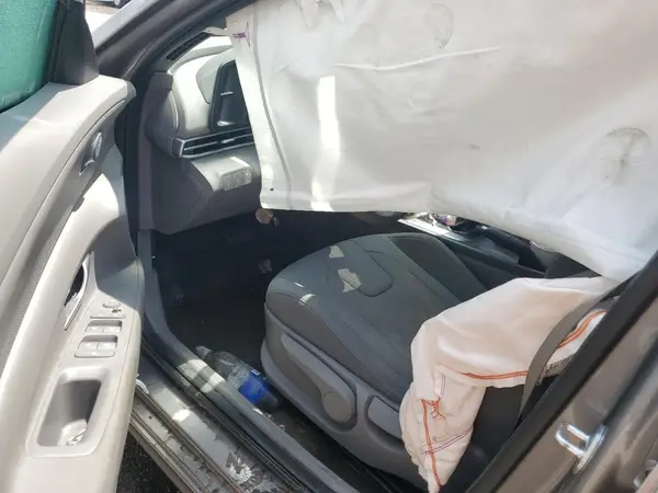 KMHLL4AG9PU548763 2023 HYUNDAI ELANTRA - Image 8