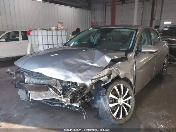 KMHLL4AG9PU557866 2023 HYUNDAI ELANTRA - Image 2