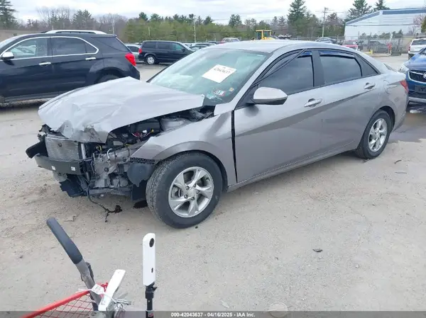 KMHLL4AG9PU630122 2023 HYUNDAI ELANTRA - Image 2