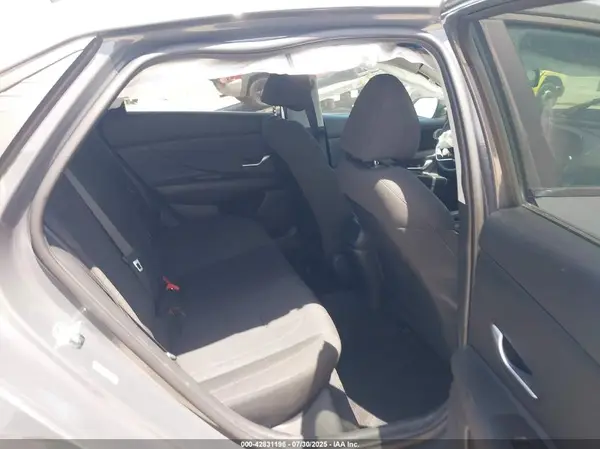 KMHLL4AG9PU634736 2023 HYUNDAI ELANTRA - Image 8