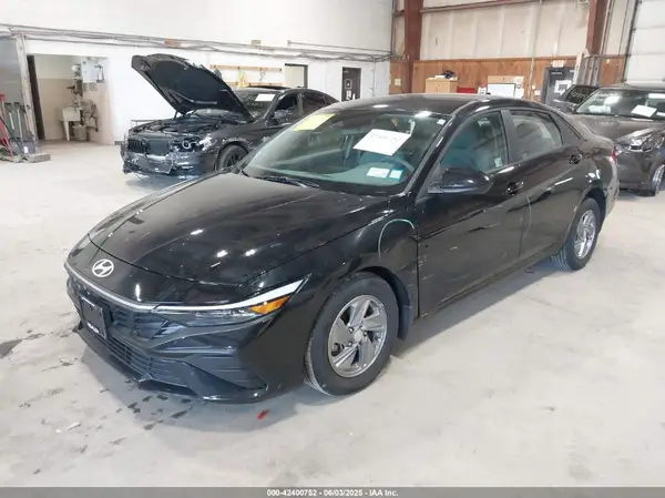KMHLL4DG0RU813925 2024 HYUNDAI ELANTRA - Image 2