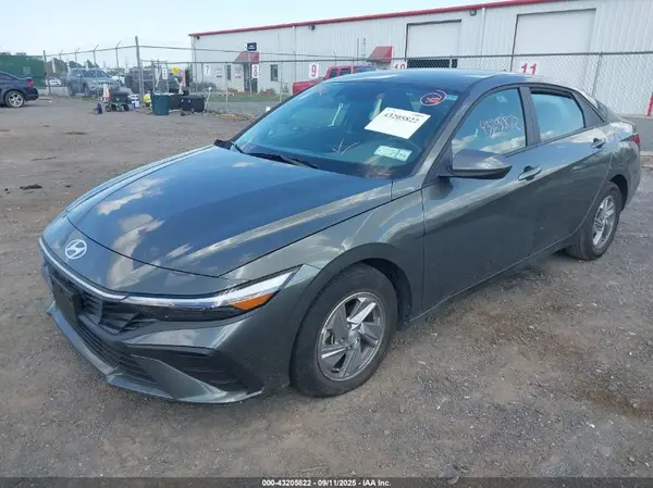 KMHLL4DG0SU894415 2025 HYUNDAI ELANTRA - Image 2