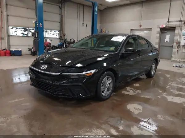 KMHLL4DG0SU945637 2025 HYUNDAI ELANTRA - Image 2