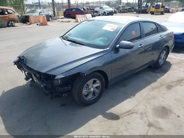 KMHLL4DG0SU945766 2025 HYUNDAI ELANTRA - Image 2
