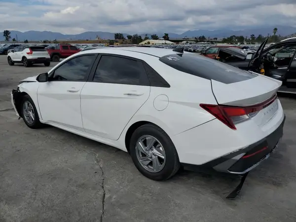 KMHLL4DG1RU640111 2024 HYUNDAI ELANTRA - Image 2