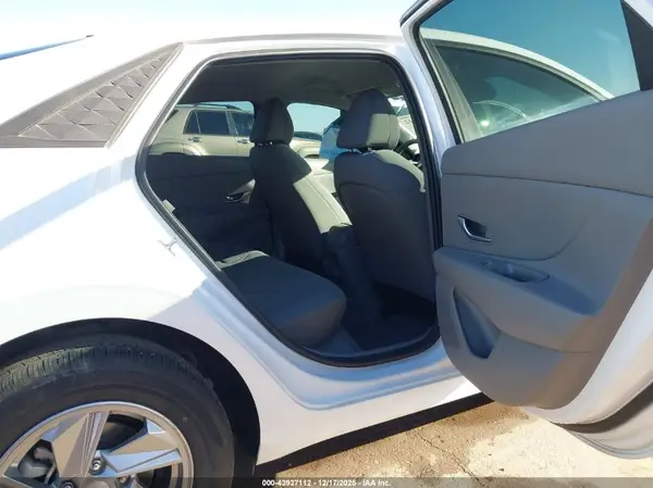 KMHLL4DG1RU646488 2024 HYUNDAI ELANTRA - Image 8