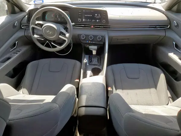 KMHLL4DG1RU665137 2024 HYUNDAI ELANTRA - Image 8