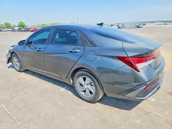 KMHLL4DG1RU695061 2024 HYUNDAI ELANTRA - Image 2