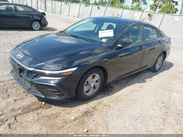 KMHLL4DG1RU725823 2024 HYUNDAI ELANTRA - Image 2