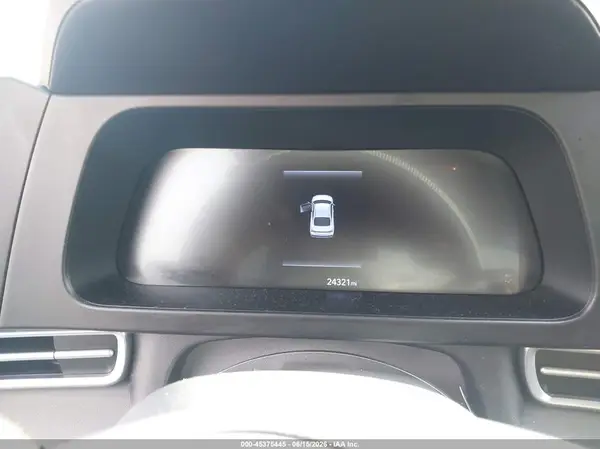 2024 HYUNDAI ELANTRA auction photo 7