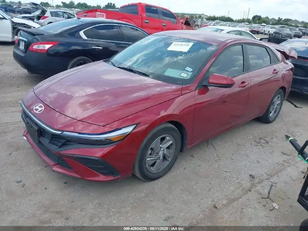 KMHLL4DG1RU794401 2024 HYUNDAI ELANTRA - Image 2