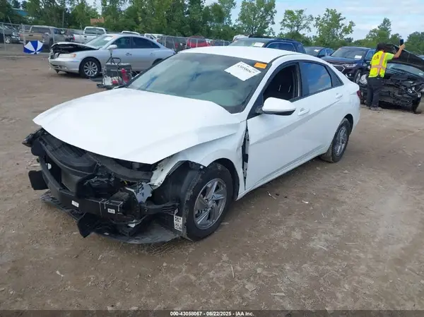 KMHLL4DG1RU828353 2024 HYUNDAI ELANTRA - Image 2