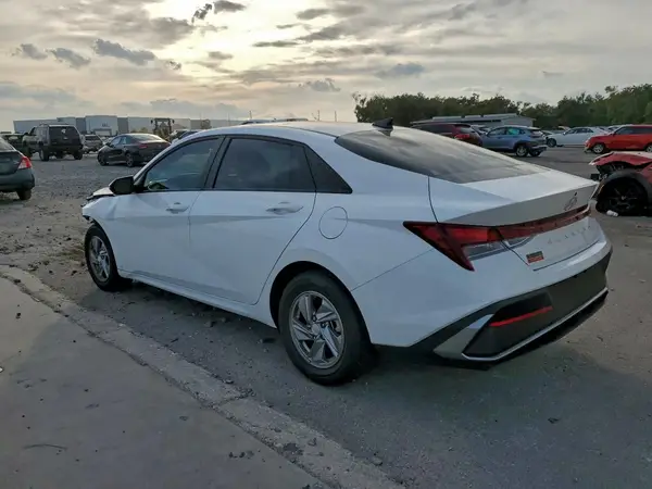 KMHLL4DG1SU945520 2025 HYUNDAI ELANTRA - Image 2