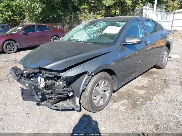 KMHLL4DG1SU947137 2025 HYUNDAI ELANTRA - Image 2