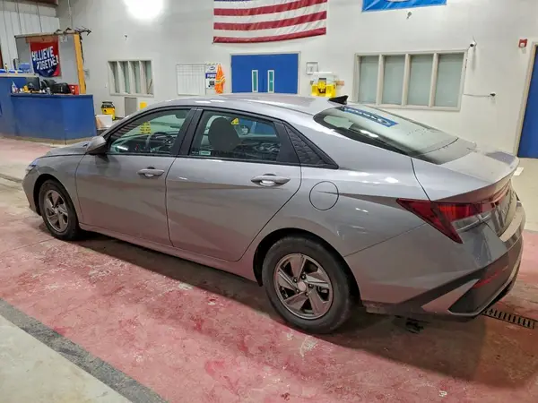 KMHLL4DG1SU947994 2025 HYUNDAI ELANTRA - Image 2