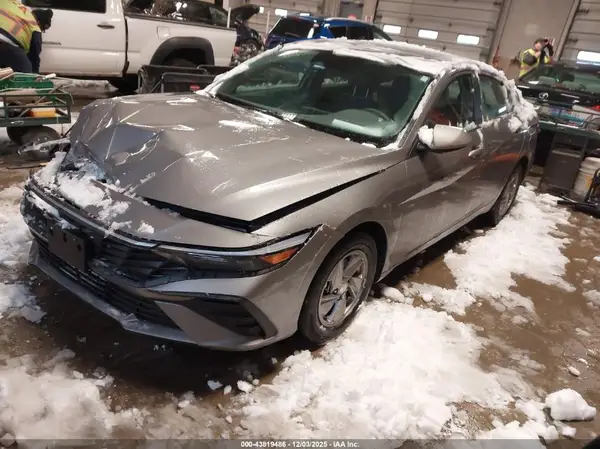 KMHLL4DG2RU682285 2024 HYUNDAI ELANTRA - Image 2