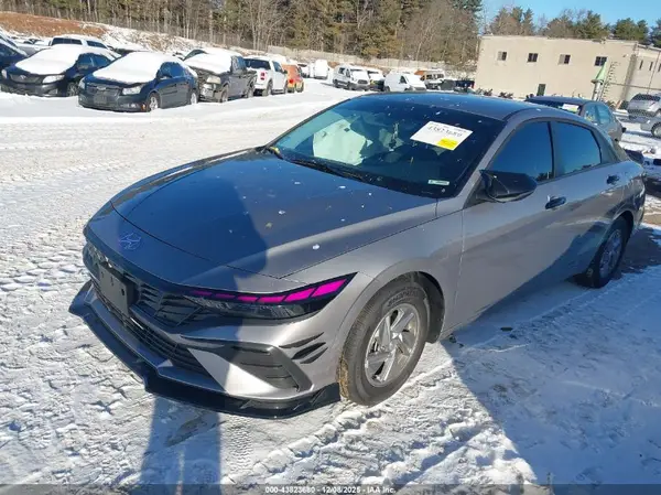 KMHLL4DG2SU030434 2025 HYUNDAI ELANTRA - Image 2