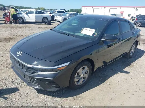 KMHLL4DG2SU860153 2025 HYUNDAI ELANTRA - Image 2