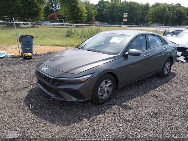 KMHLL4DG2SU885909 2025 HYUNDAI ELANTRA - Image 2