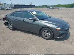 KMHLL4DG2SU915135 2025 HYUNDAI ELANTRA