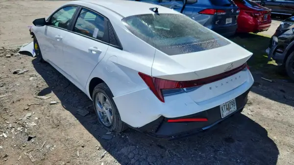 KMHLL4DG2TU111421 2026 HYUNDAI ELANTRA - Image 2