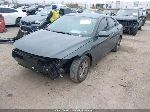KMHLL4DG3RU694851 2024 HYUNDAI ELANTRA - Image 2