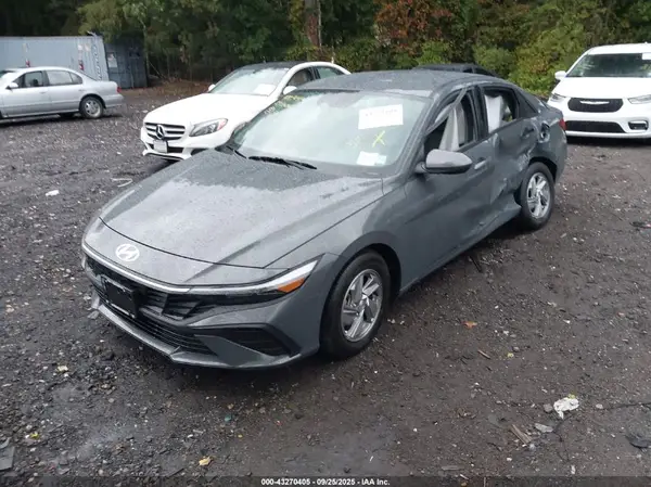 KMHLL4DG3RU782945 2024 HYUNDAI ELANTRA - Image 2