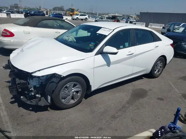 KMHLL4DG3RU817838 2024 HYUNDAI ELANTRA - Image 2