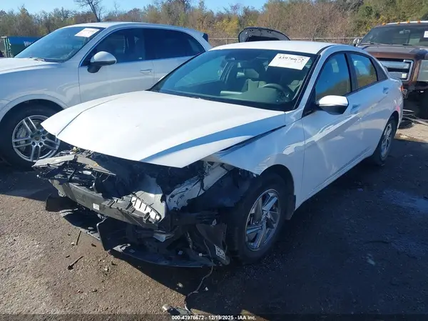 KMHLL4DG3RU851682 2024 HYUNDAI ELANTRA - Image 2