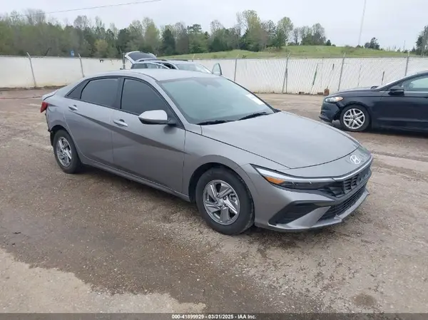 KMHLL4DG3SU860243 2025 HYUNDAI ELANTRA - Image 1