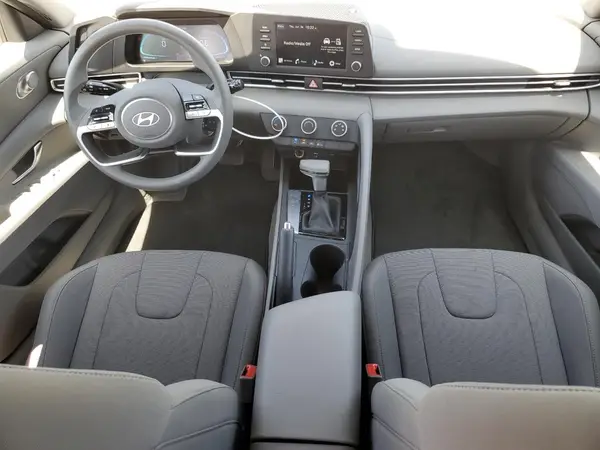 KMHLL4DG3SU946555 2025 HYUNDAI ELANTRA - Image 8