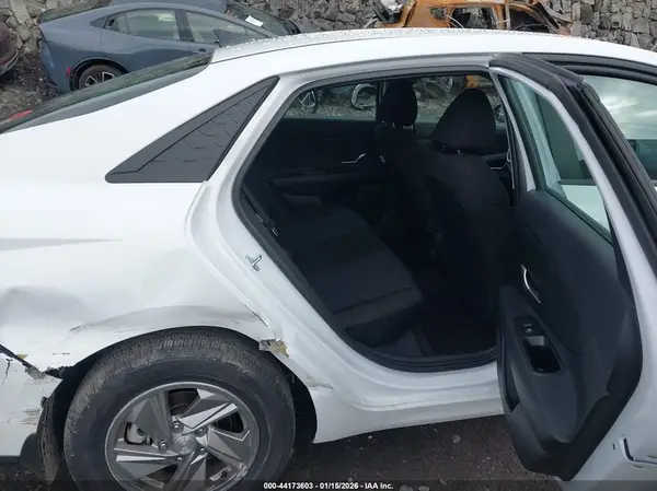 KMHLL4DG3SU987493 2025 HYUNDAI ELANTRA - Image 8